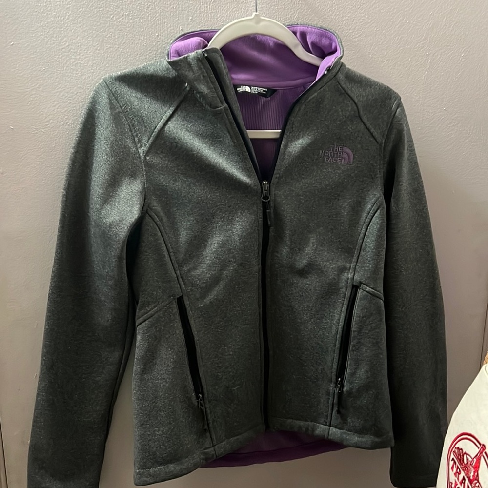 Gray North Face women’s zip up jacket with purple interior💜